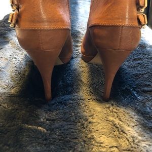 Vince Camuto heels